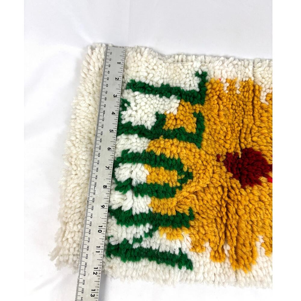 Vintage Latch Hook Wall Hanging Rug Christmas‎ Noel Candle White Green Gold - Picture 3 of 10